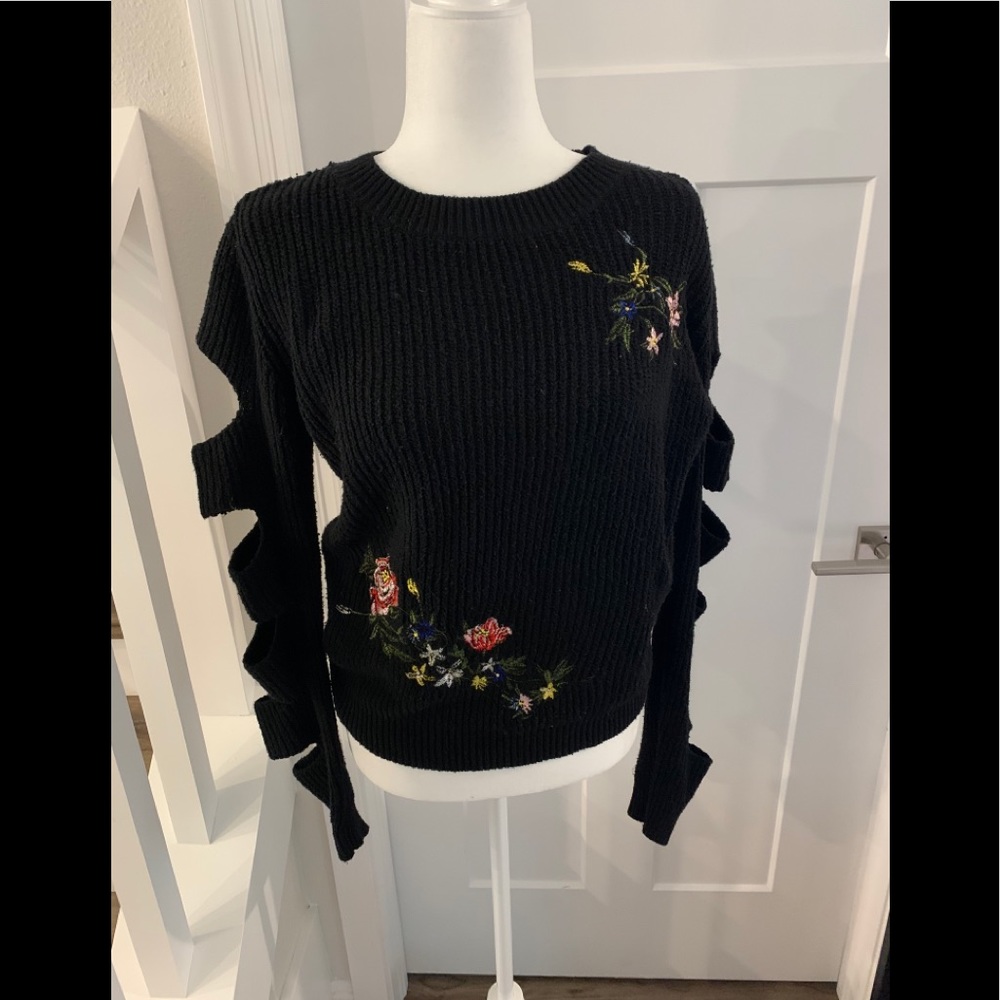 Fashionable Black Flower Sweater